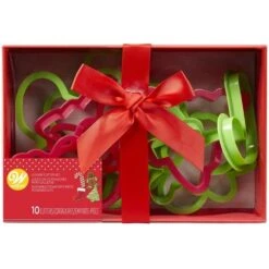 Wilton Plastic Christmas Cookie Cutter Set Of 10